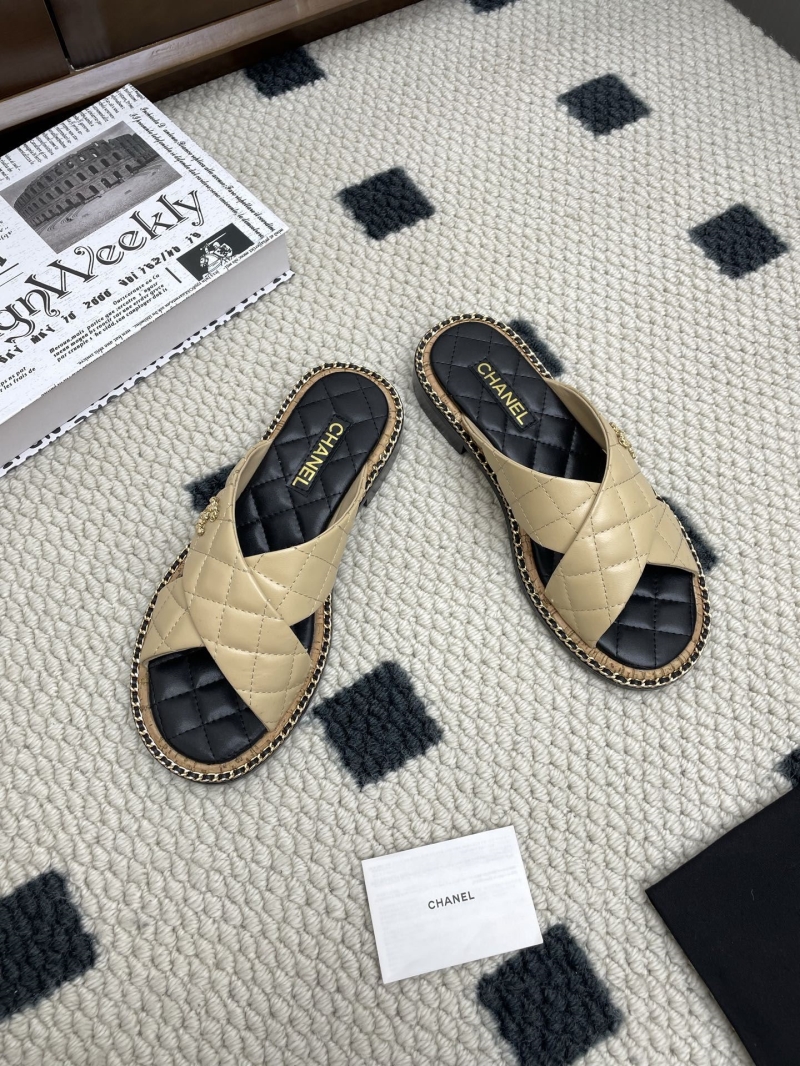 Ch**el slippers